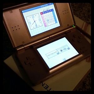 Pink (Almost) brand new Nintendo DS Lite
