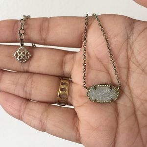 Authentic Kendra Scott necklace