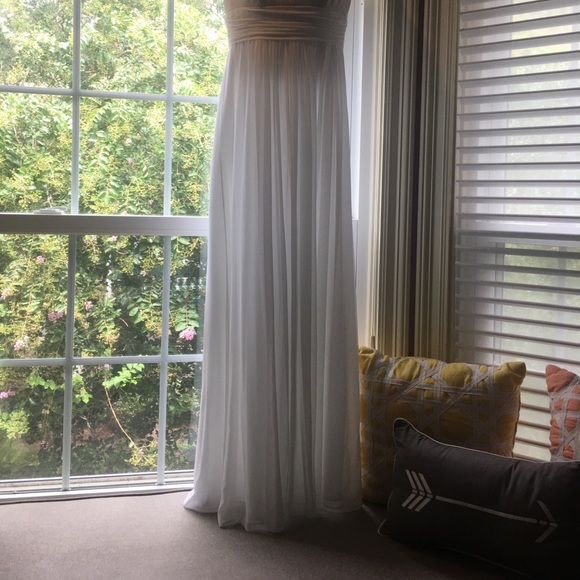 💘💕WHITE FLOOR LENGTH DRESS💕💘graduation prom - Picture 2 of 8