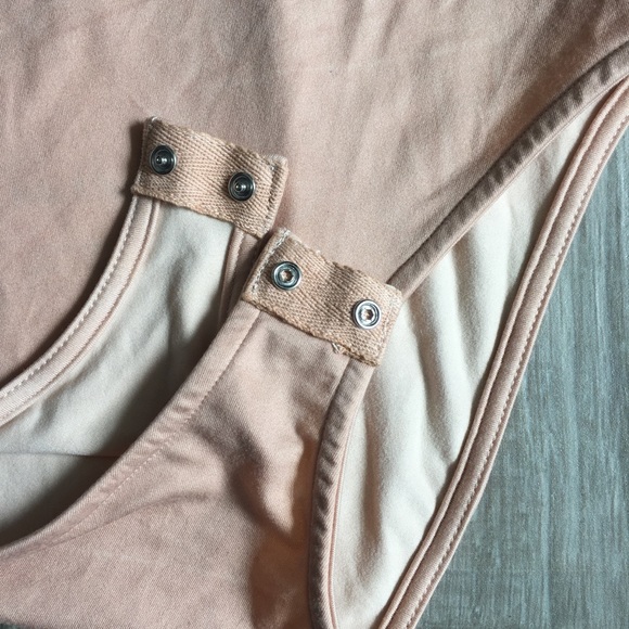 3 LEFT! Eryn White Bodysuit - Picture 5 of 6