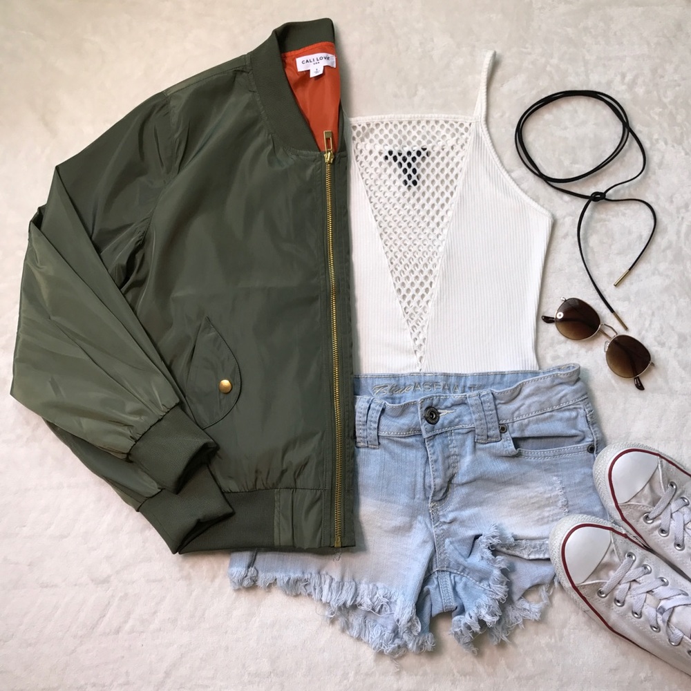 Olive Green bomber jacket 💚 Cali Love