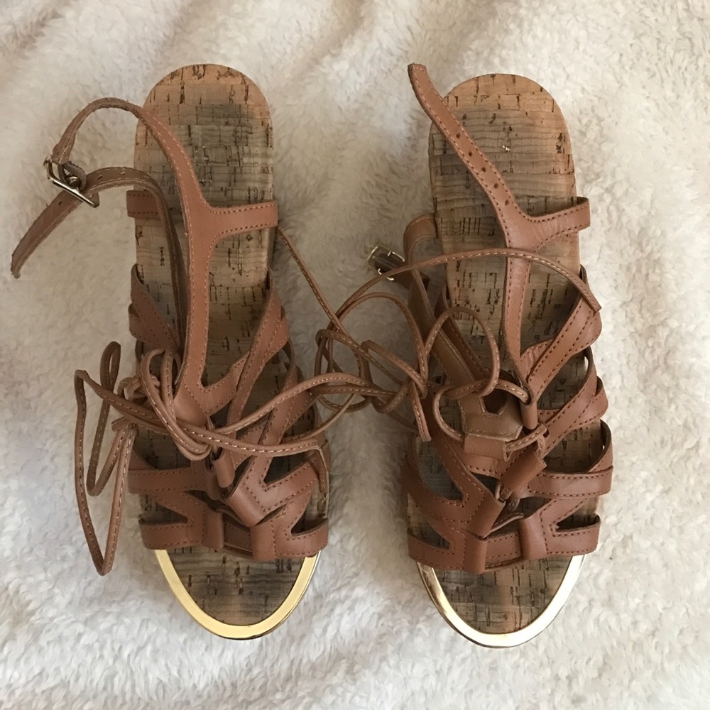 ❗️sold❗️ALDO Brown Wedges