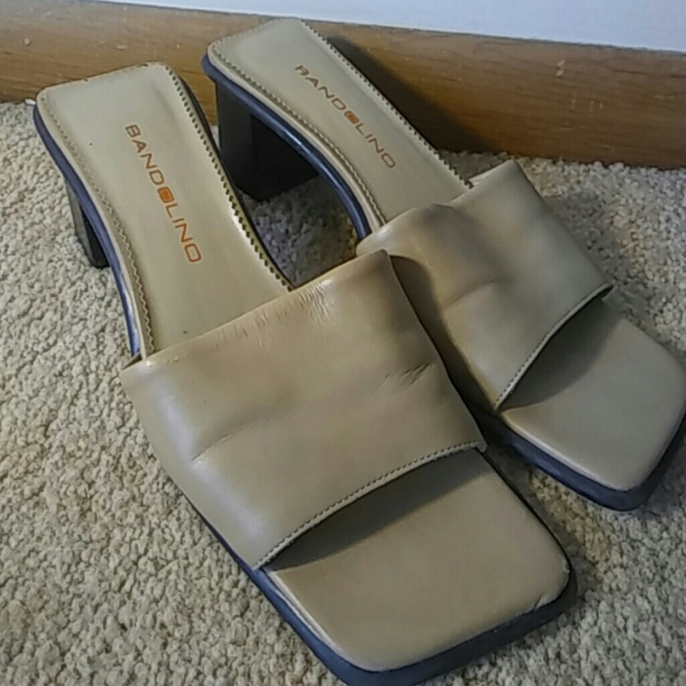 BANDOLINO Beige Tan Leather Women's Sandals 6.5 M