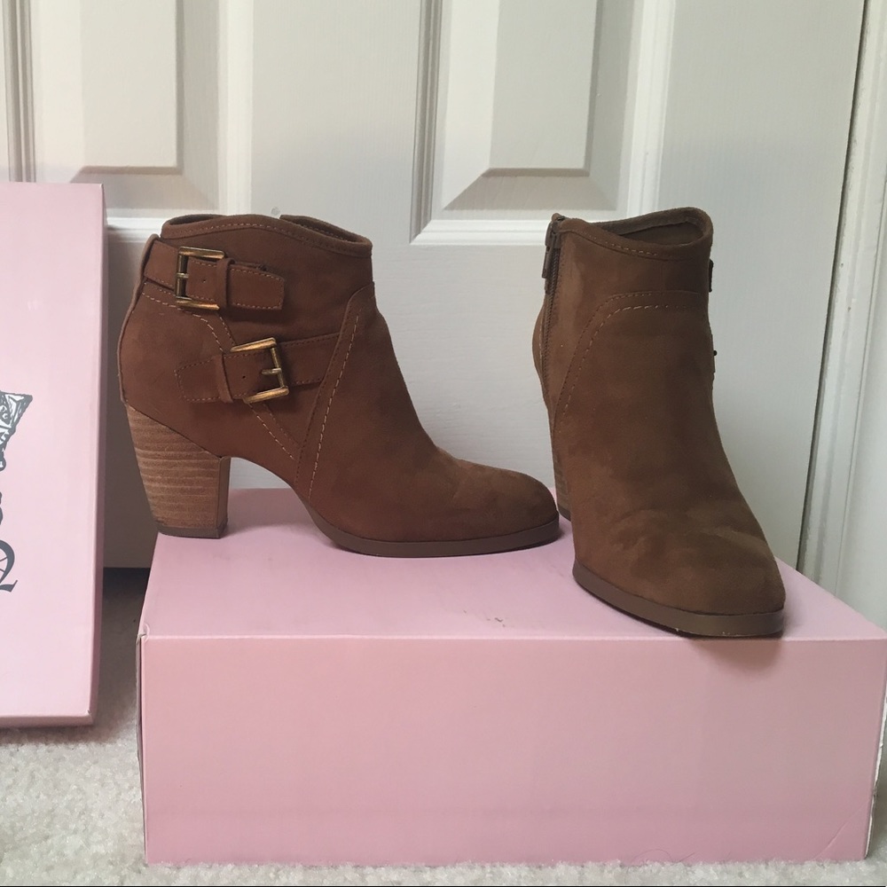 Like New Brown Suede Booties (Karissa)
