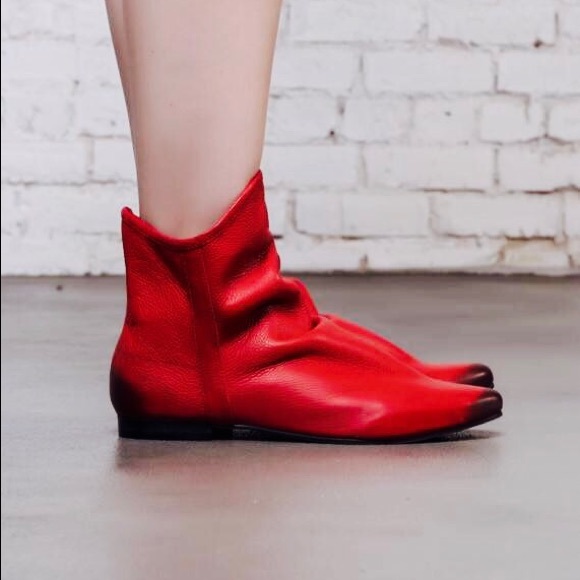 NIB Red Distressed Leather Slouch Ankle Bootie - Picture 3 of 6