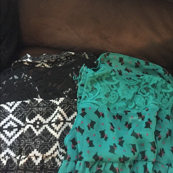 Tops - Picture 4 of 4