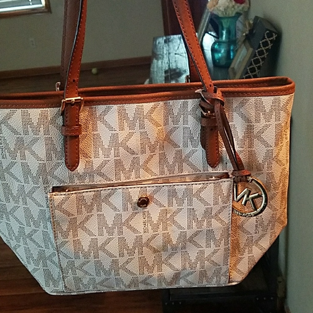 Mk purse