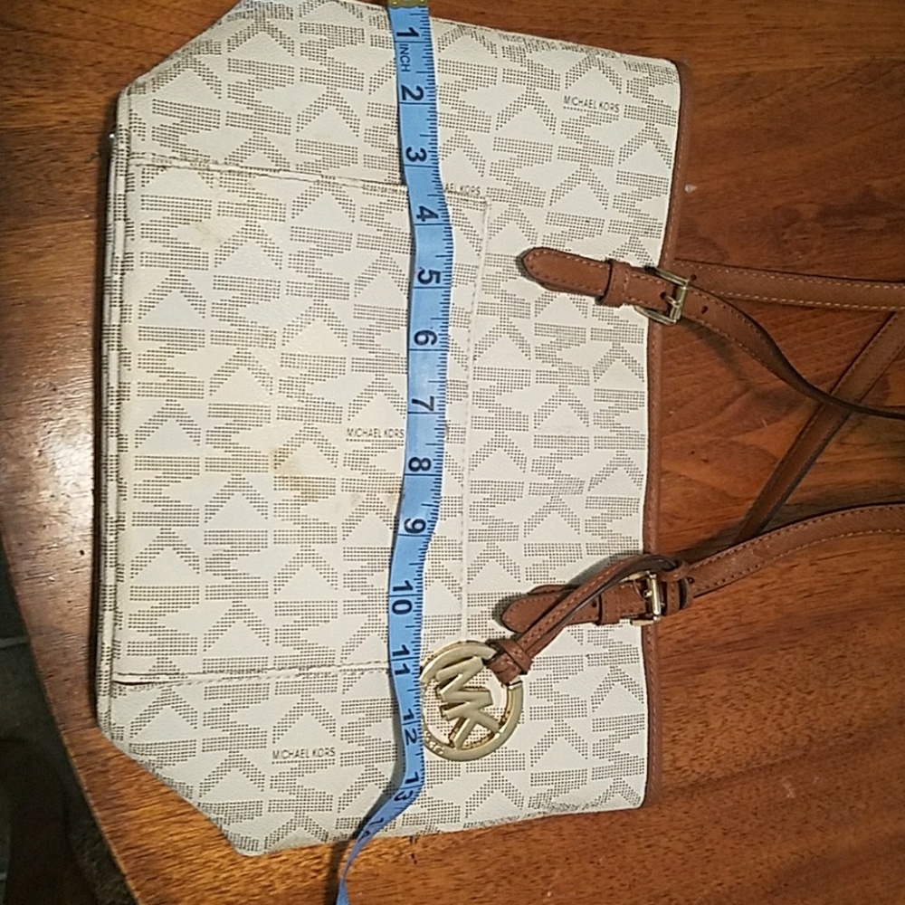 Mk purse - Picture 3 of 4