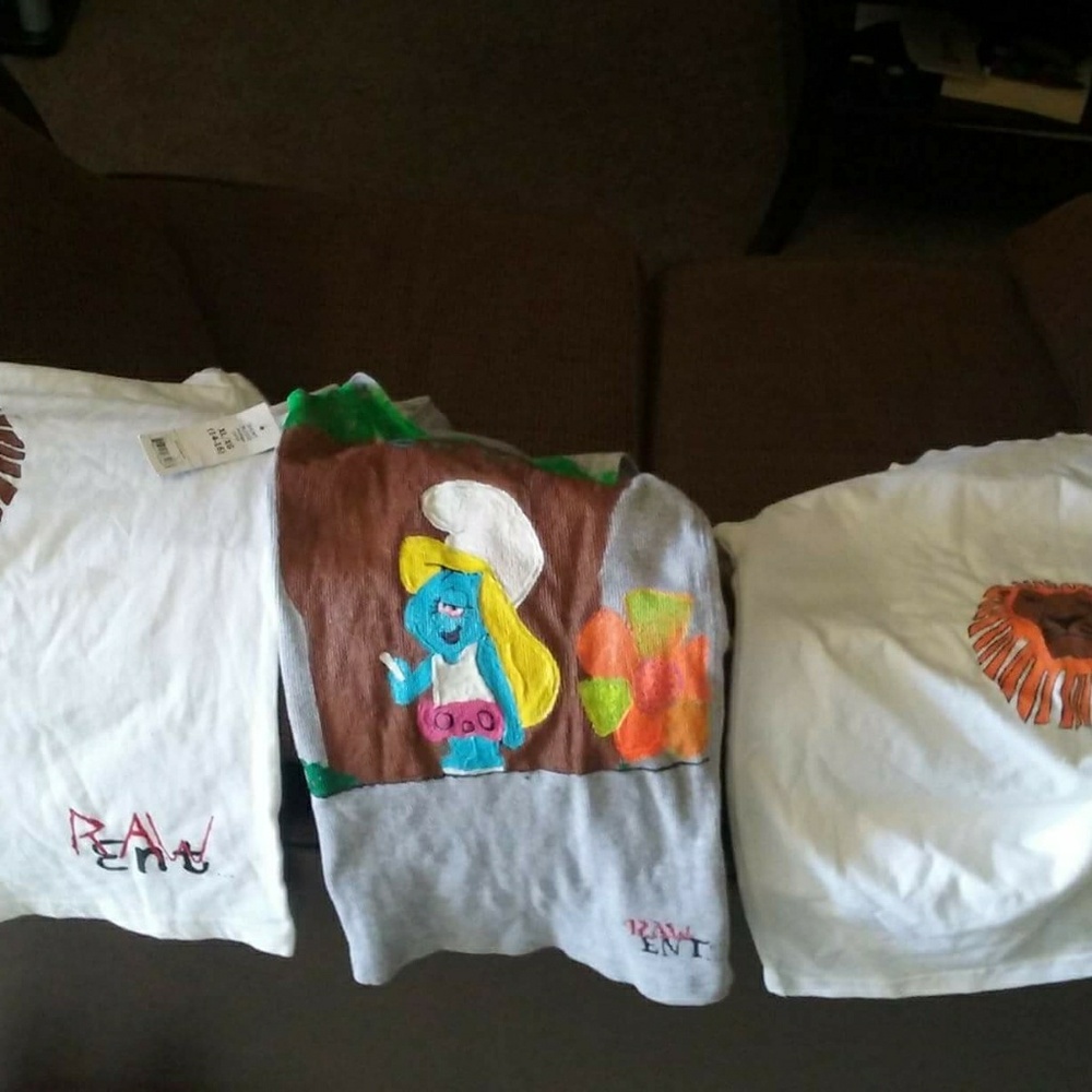 T-Shirts - Picture 2 of 2