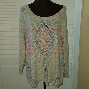 NEW Gorgeous thin knit sweater