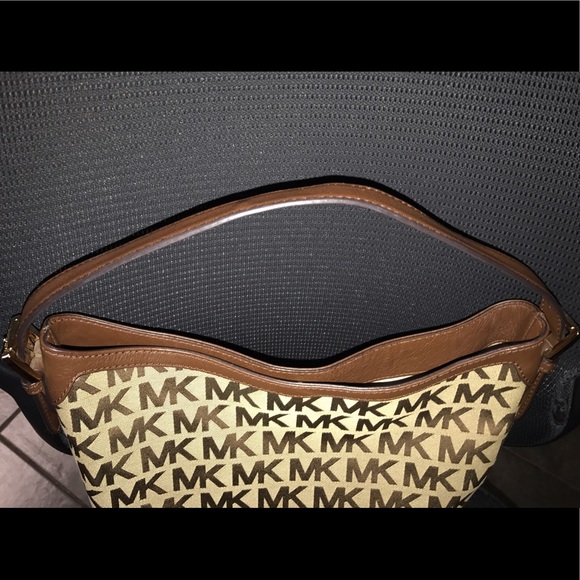 SOLD💖Michael kors purse - Picture 4 of 8