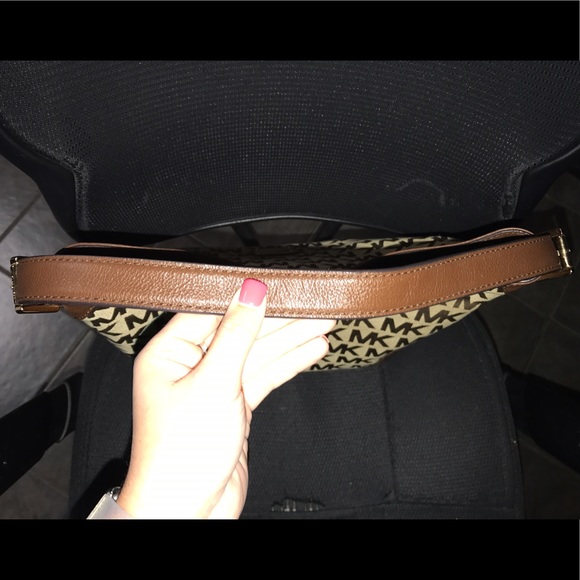 SOLD💖Michael kors purse - Picture 5 of 8