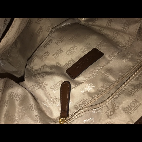 SOLD💖Michael kors purse - Picture 8 of 8