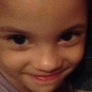 Meet your Posher, Emmanuel