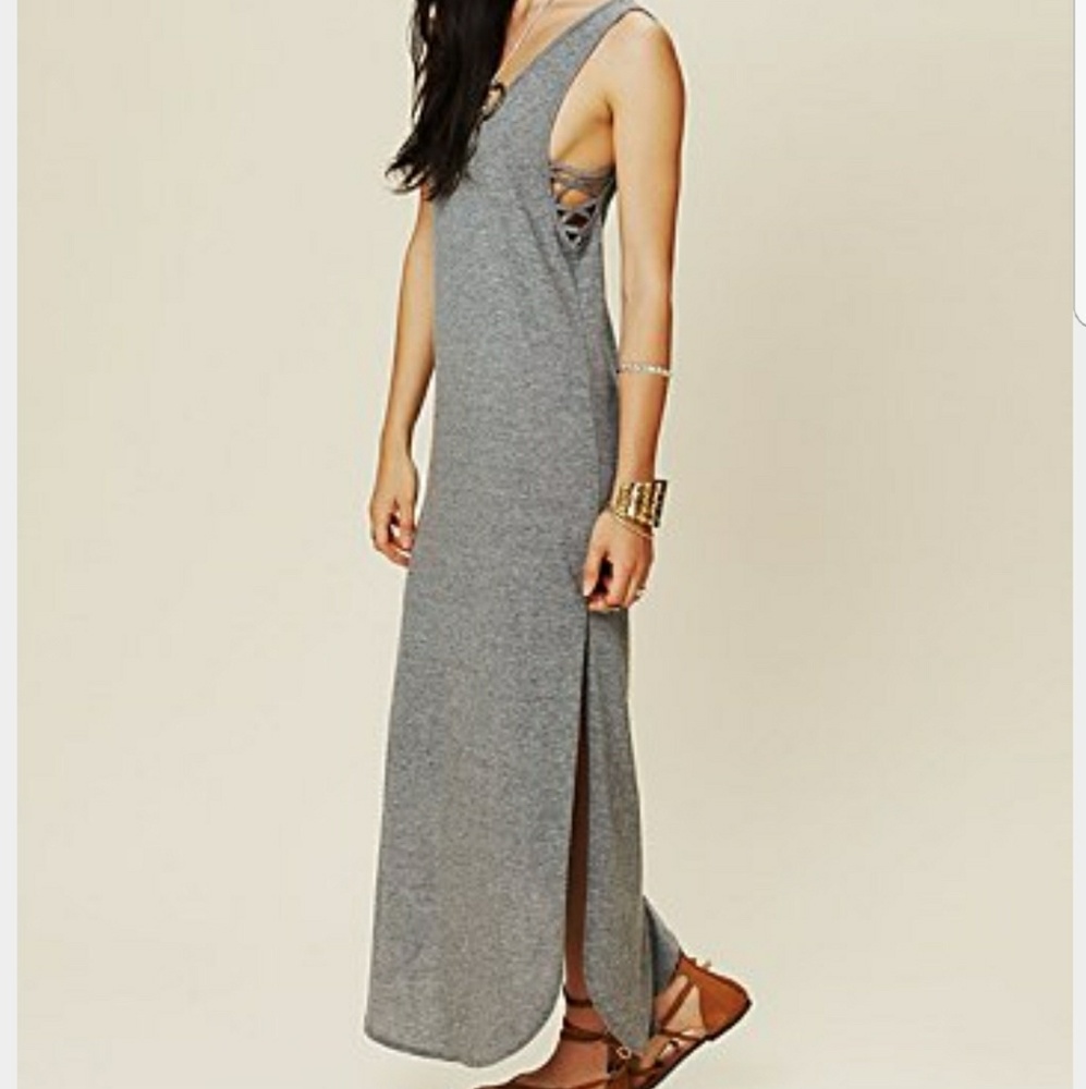 Voyager Dress
Grey FP beach Maxi dress v neck
