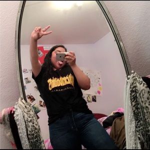 Meet your Posher, Ebony