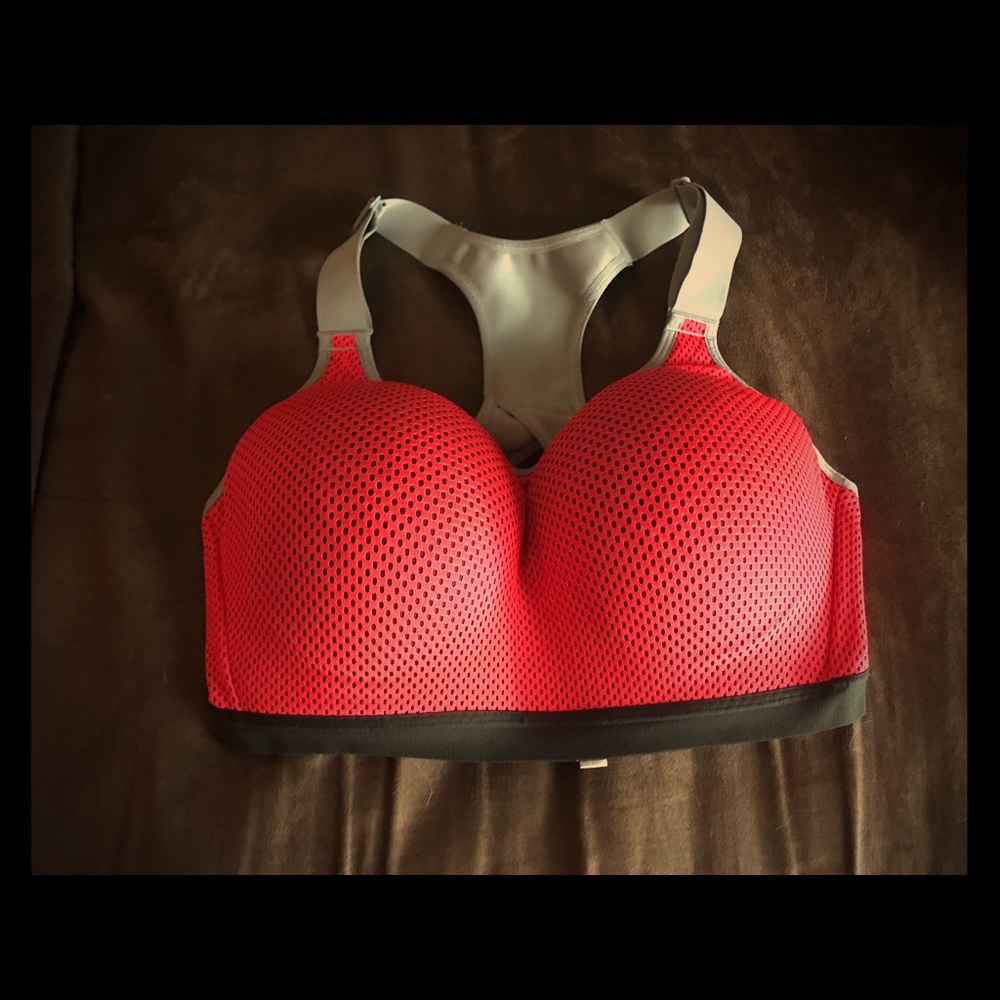 Victoria's Secret Adjustable Sports Bra 36DD