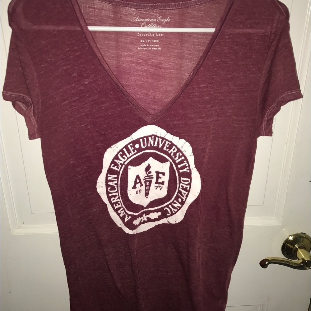 American Eagle university tshirt