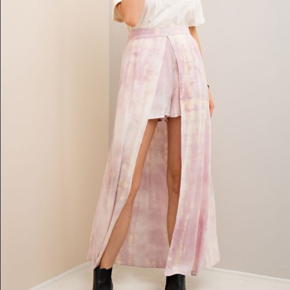 🍥Tie Dye Maxi Shorts: Mauve