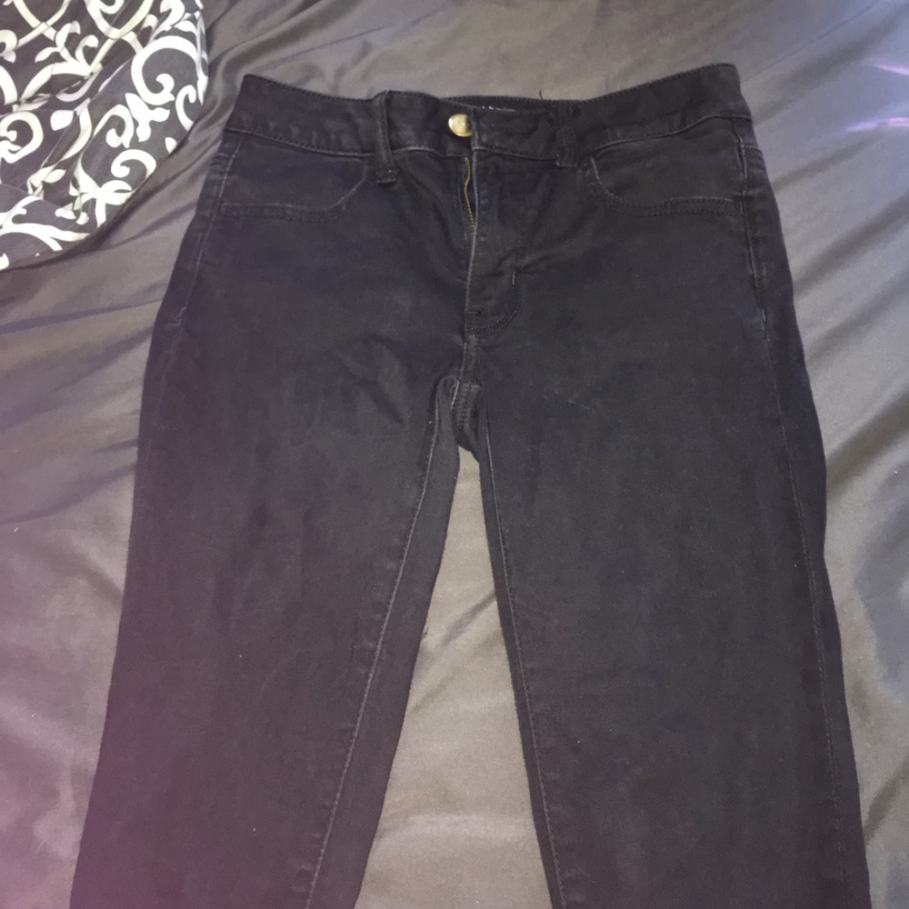 black american eagle jeans