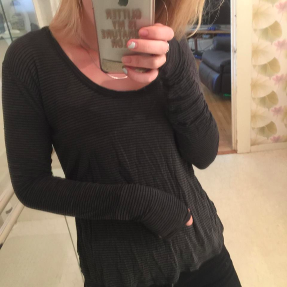 Super soft Brandy Melville striped long sleeve - Picture 1 of 5