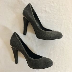 BCBG Gray Chambray Pumps with Metallic Detail
