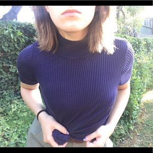 MINT CONDITION LIZ CLAIBORNE MOCK NECK TEE!