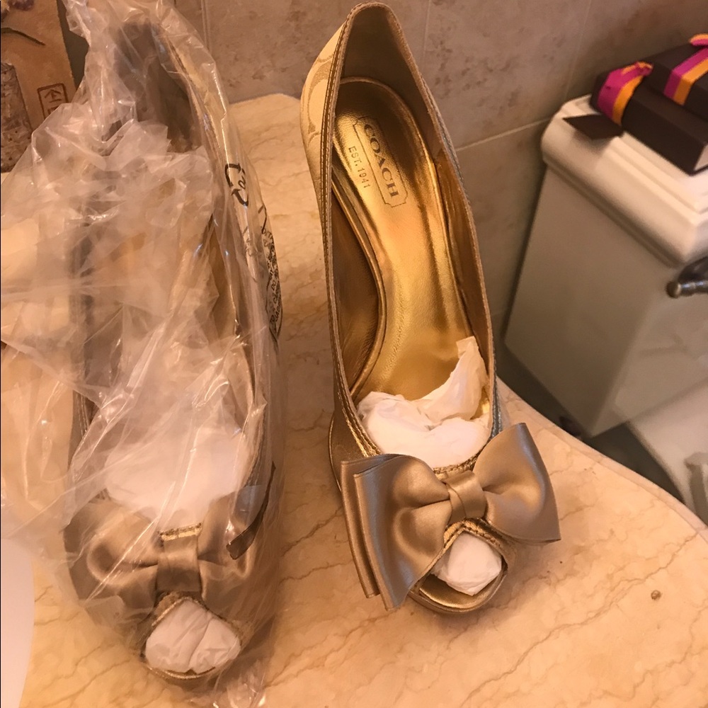 Coach Gold Bow Heels