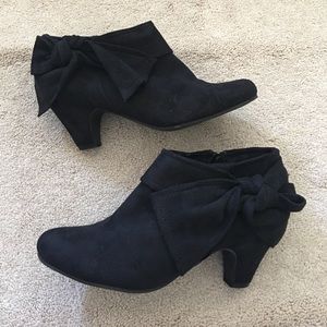 Bakers booties