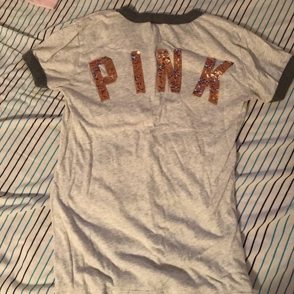 Victoria secret t-shirt - Picture 1 of 3