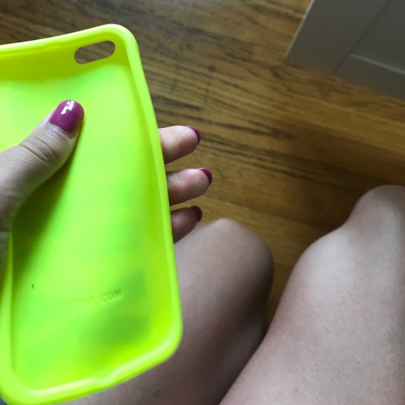 Pink flimsy phone case for iPhone 6 - Picture 4 of 4