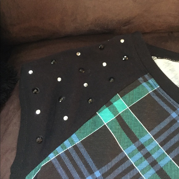 Top - Picture 2 of 4