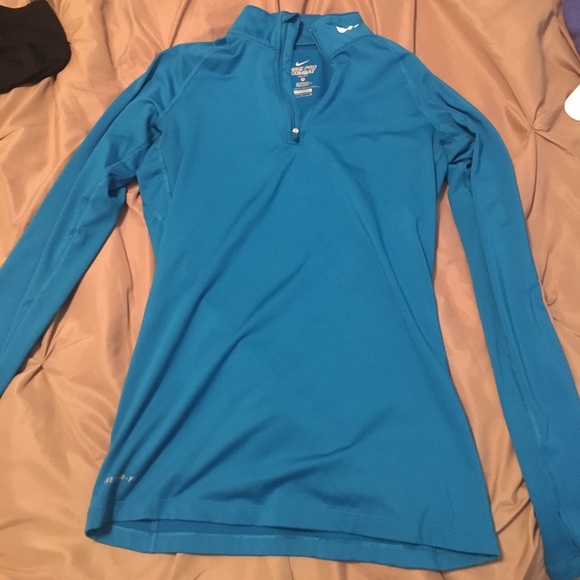 Nike Pro Combat fitted quarter zip - Picture 3 of 3