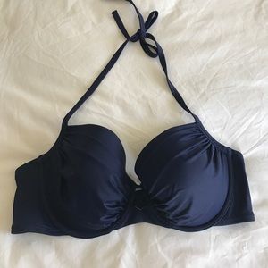 NWOT Victoria's Secret bikini top!  👙