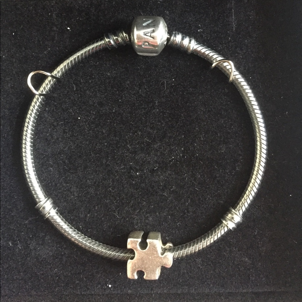 Chamilia charm