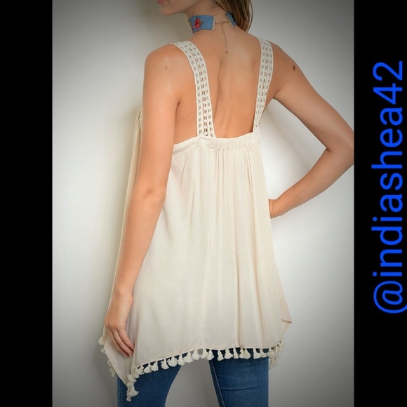 Light Taupe Boho Inspired Tassel Tank...1 Lg left! - Picture 2 of 5