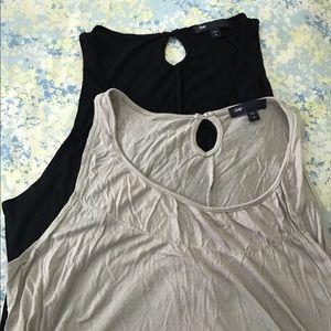 2 gap tank tops; casual