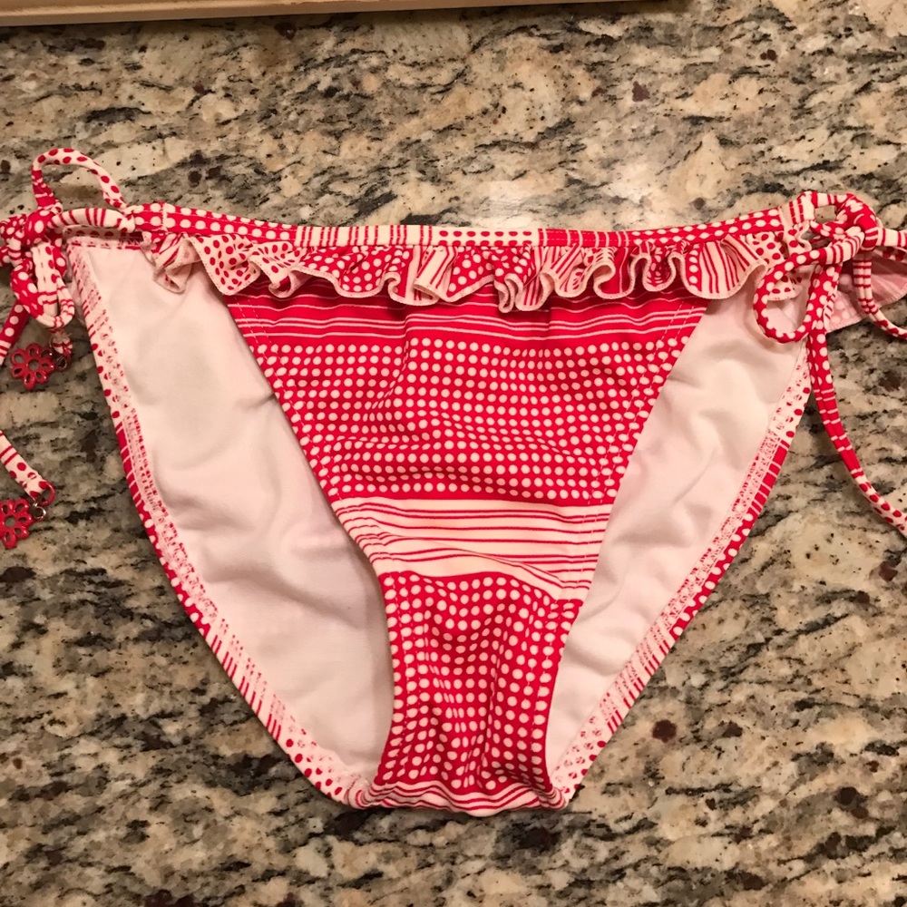 Bikini bottoms