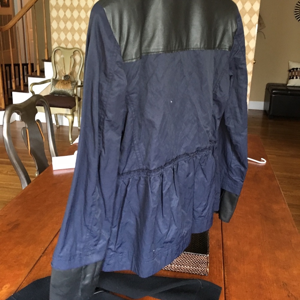Jacket - Picture 2 of 3