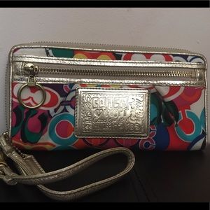 100% Authentic Coach wallet/wristlet