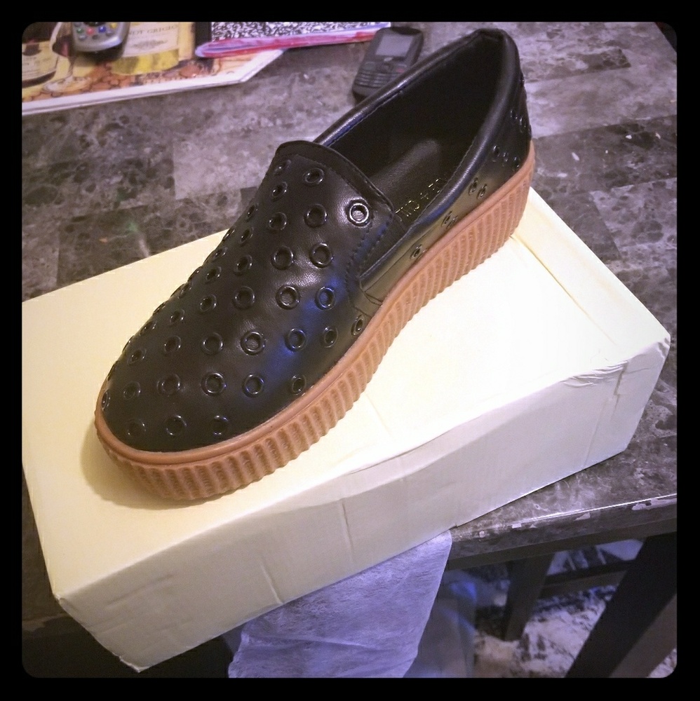 Black shoes