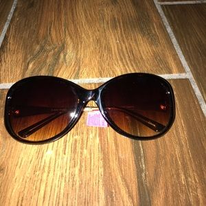 Betsey Johnson sunglasses with tag