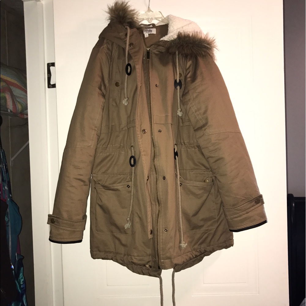 Jacket - Picture 1 of 4