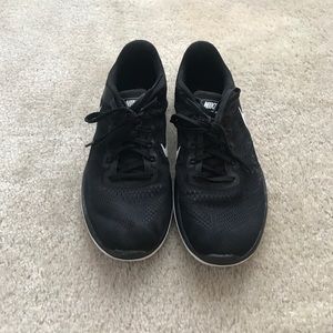 Black Nike's size 8.5