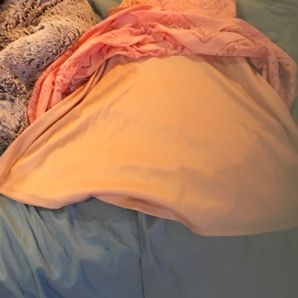 Dress - Picture 2 of 4