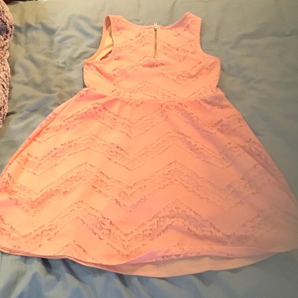 Dress - Picture 4 of 4