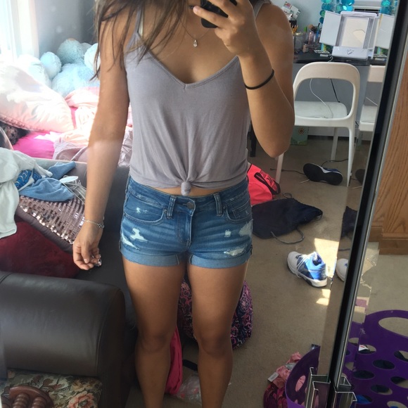 Meet your Posher, Gabriella - Picture 1 of 1