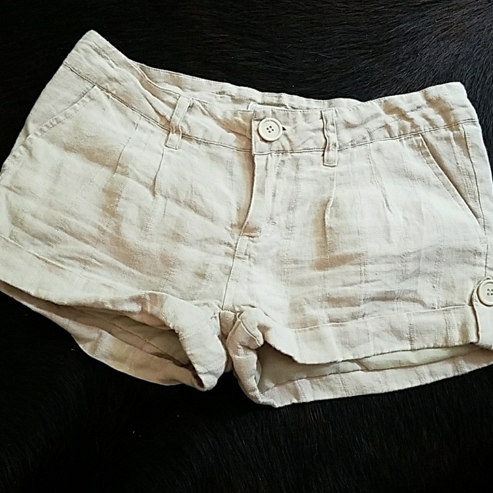 Linen shorts