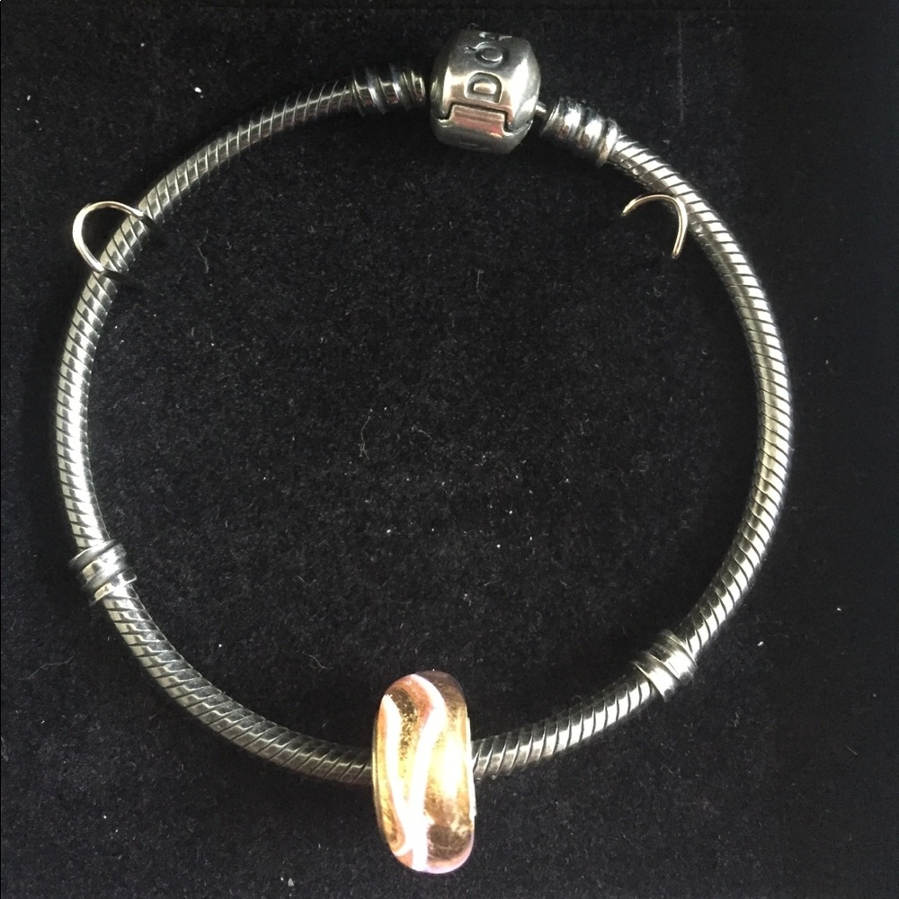 Chamilia charm