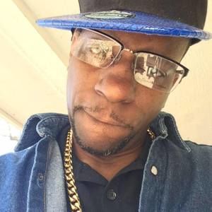 Meet your Posher, Raymond